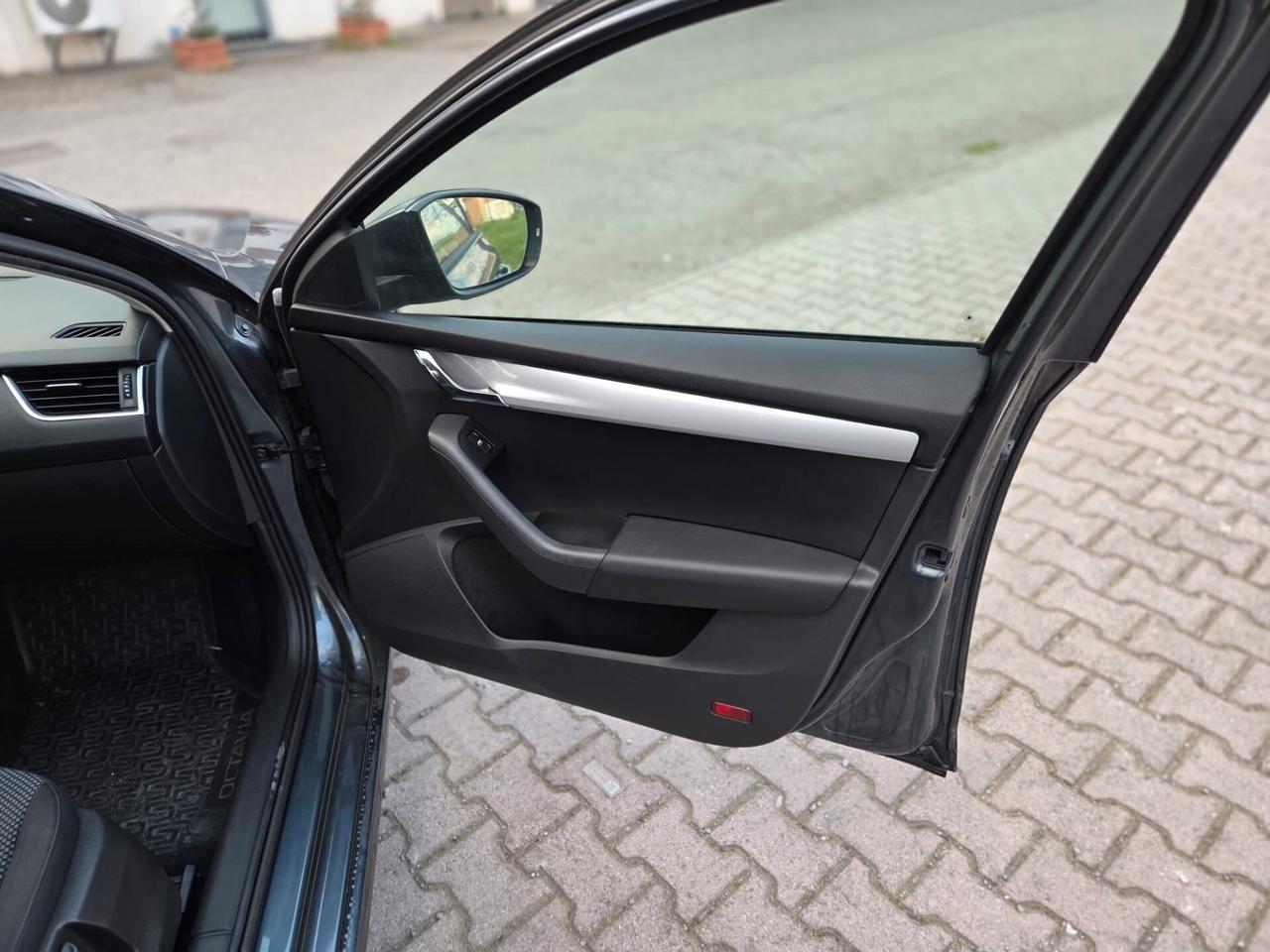 Skoda Octavia 1.4 TSI Wagon Executive Plus G-Tec