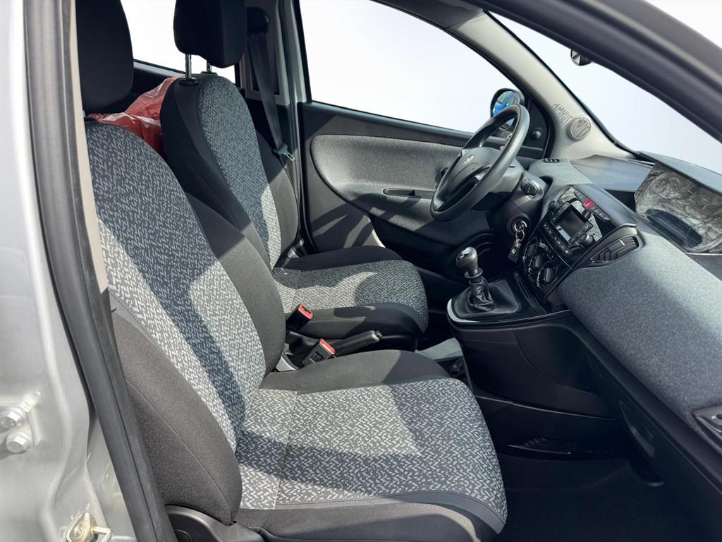 LANCIA Ypsilon III 2021 - Ypsilon 1.0 firefly hybrid Silver s&s 70c