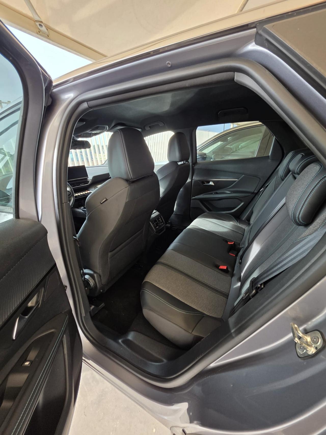 Peugeot 3008 BlueHDi 130 S&S EAT8 Allure Pack