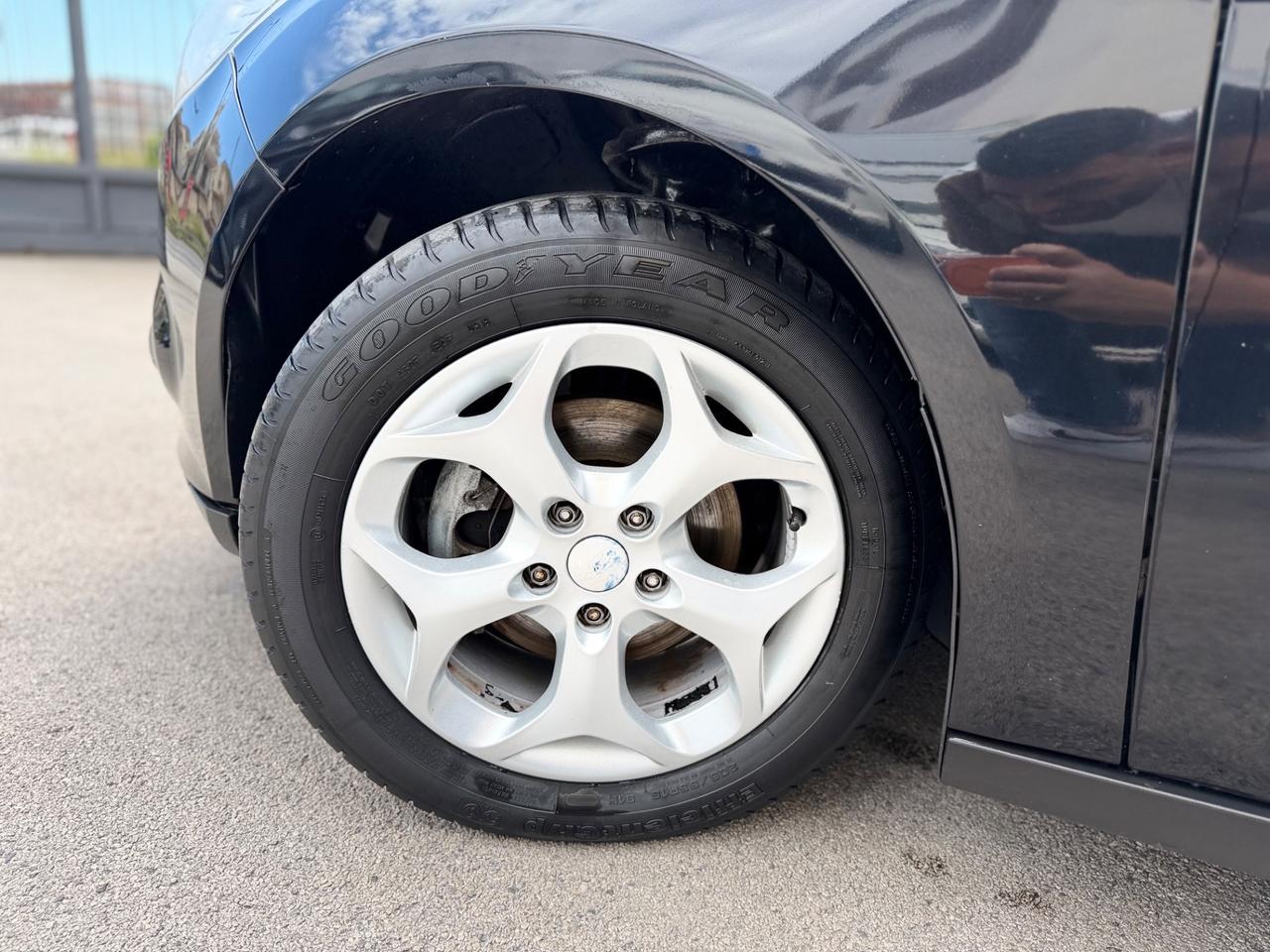 Ford Focus 1.6 120 CV GPL CON SOLI 120 MILA KM