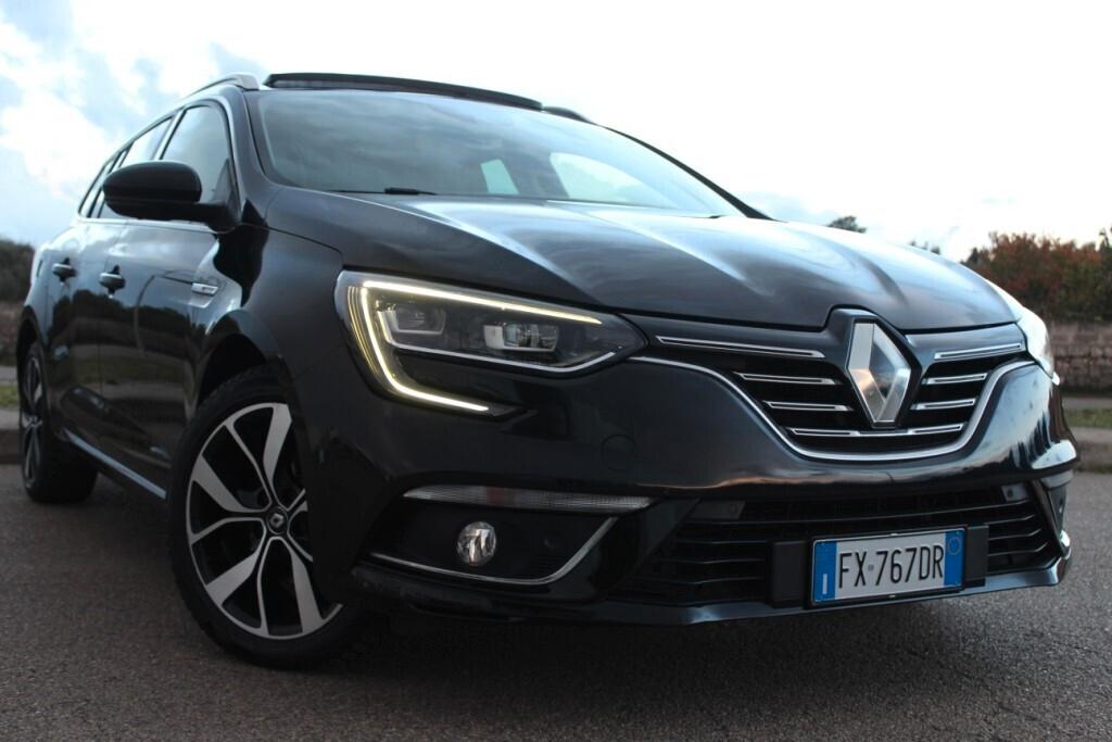 RENAULT Megane SW 1.5 dCi EDC Intens *Tetto *Pelle