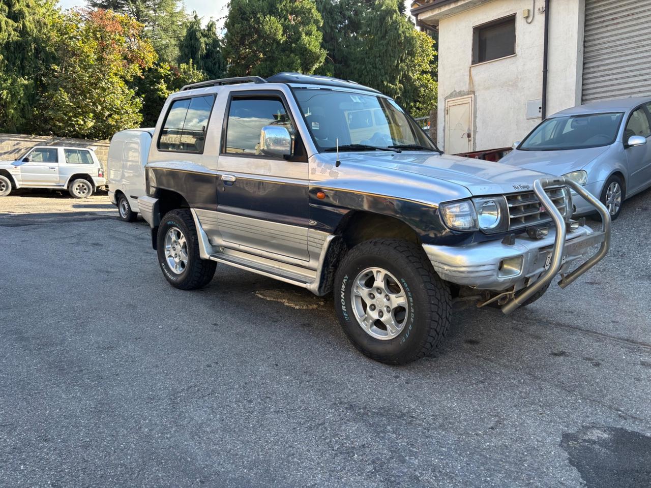 Mitsubishi Pajero 2.5 TDI Metal-top S.S. GLS Target