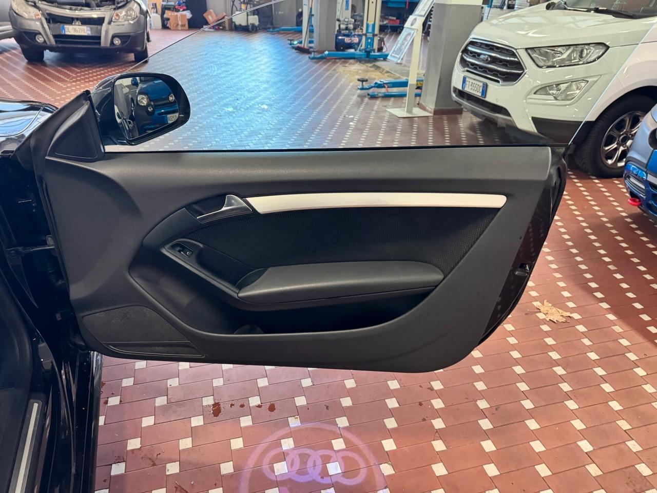 Audi A5 2.0 TFSI 180 CV Ambiente