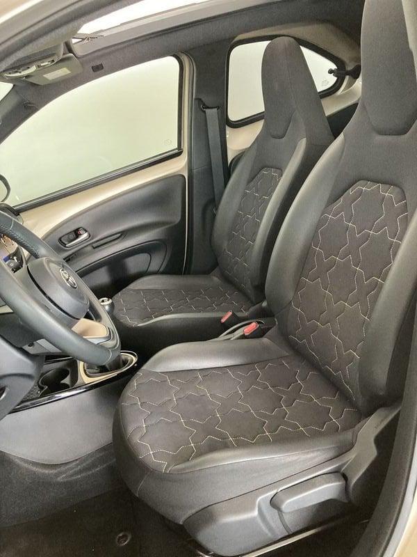 Toyota Aygo X 1.0B (72 CV) Lounge Air