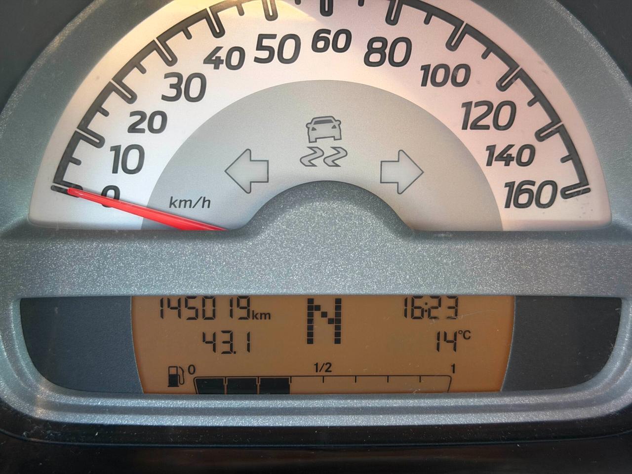 Smart ForTwo 1000 52 kW MHD coupé pure NEOPATENTATI