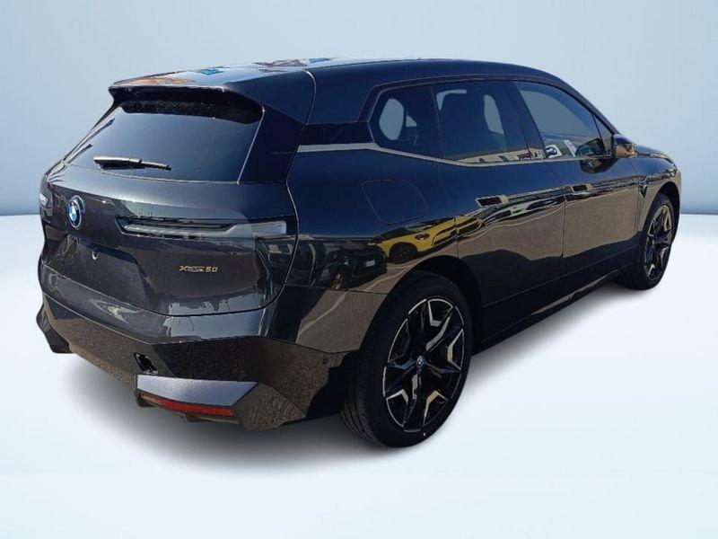 BMW iX xDrive 50