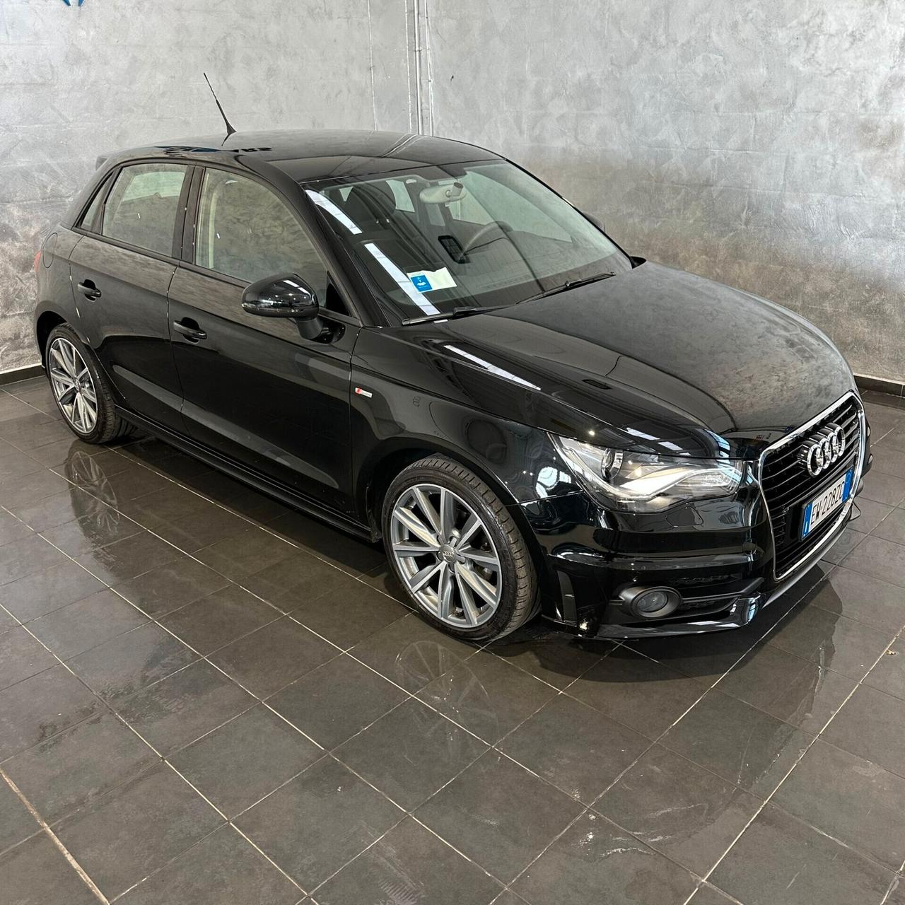 Audi A1 SPB 1.6 TDI S tronic Ambition S-LINE