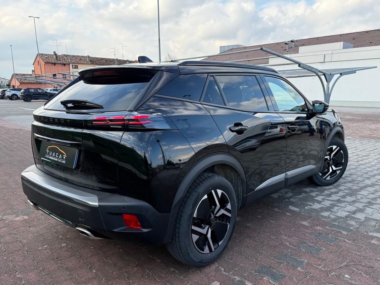 Peugeot 2008 PureTech 130 #9111