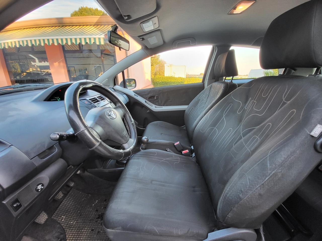 Toyota Yaris 1.0 3p Now Gpl LEGGERE BENE