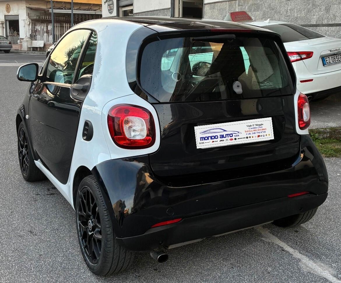 Smart ForTwo 1.0 70 cv twinamic Passion