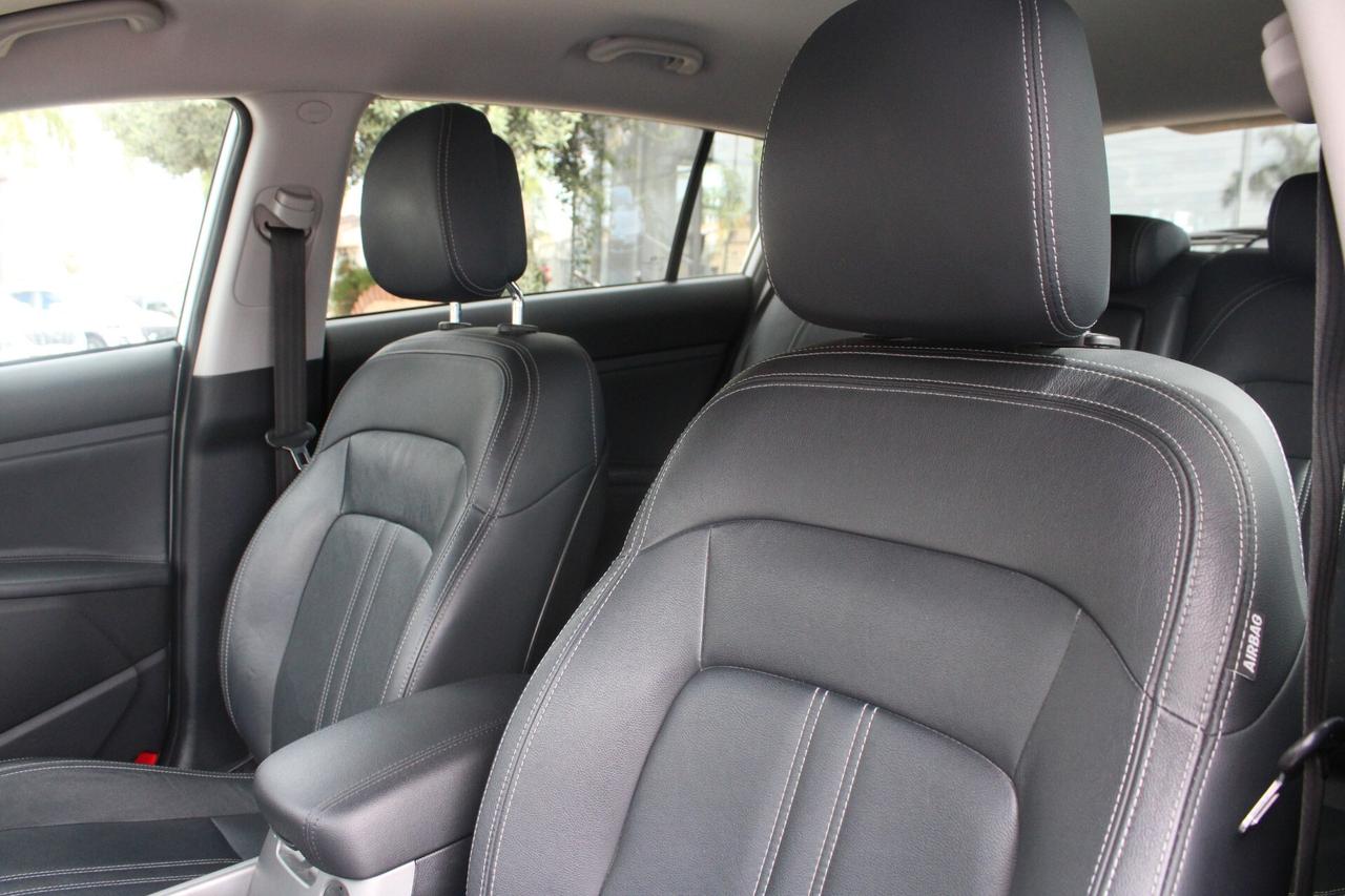 Kia Sportage 1.7 CRDI VGT 2WD high tech