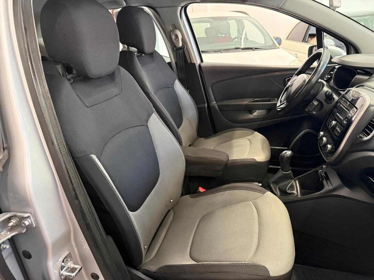 Renault Captur 0.9 90 CV Energy R-Link 63.500 KM