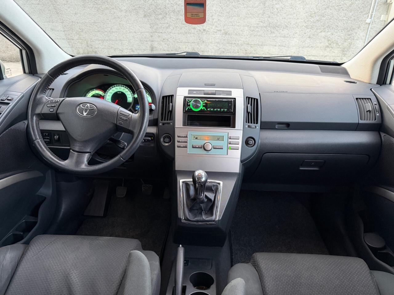 Toyota Corolla Verso 1.6 benzina euro4 neopatentati