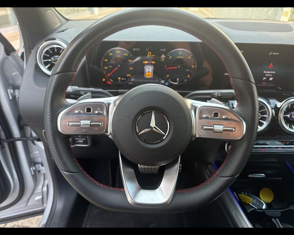 Mercedes GLA 200 200 D Premium 8G-DCT