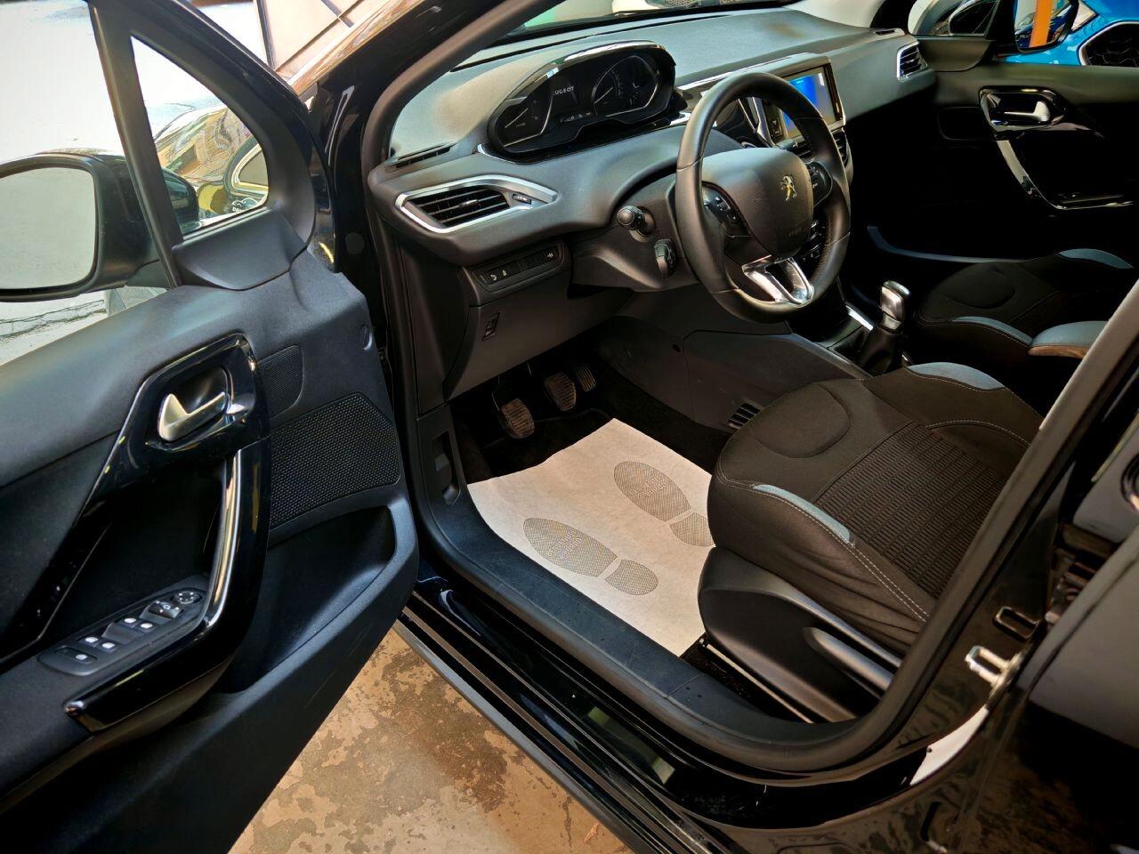 Peugeot 208 1.4 HDi 5 porte Allure