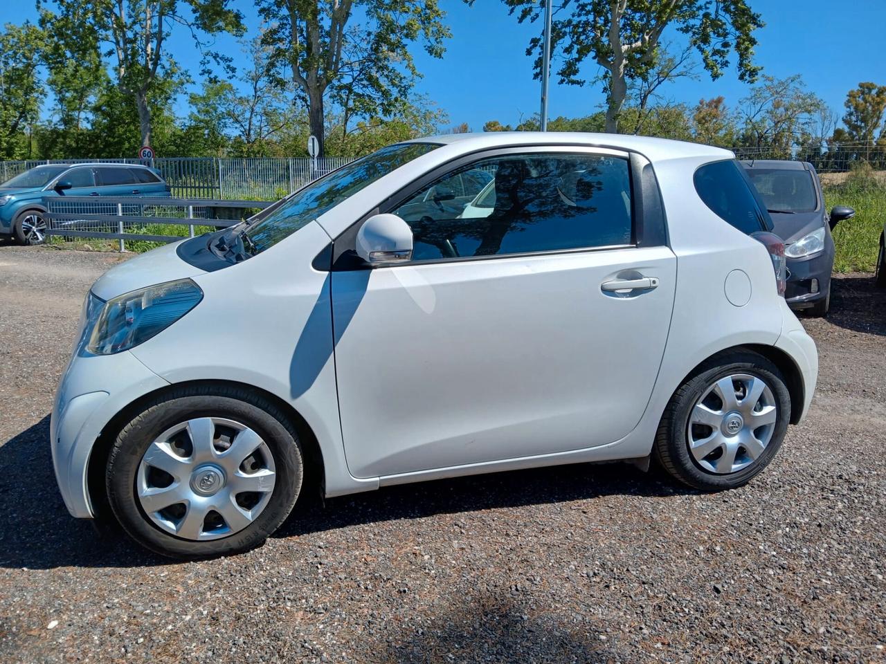 Toyota iQ 1.0 Sol