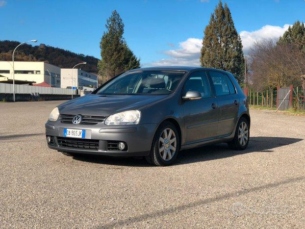 Volswagen golf 5. SPORTLINE