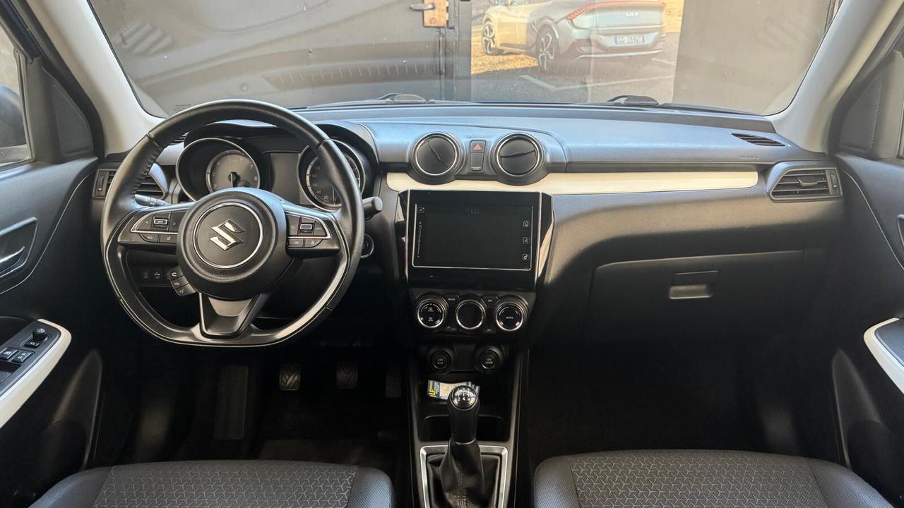 Suzuki Swift 1.2 Hybrid Top