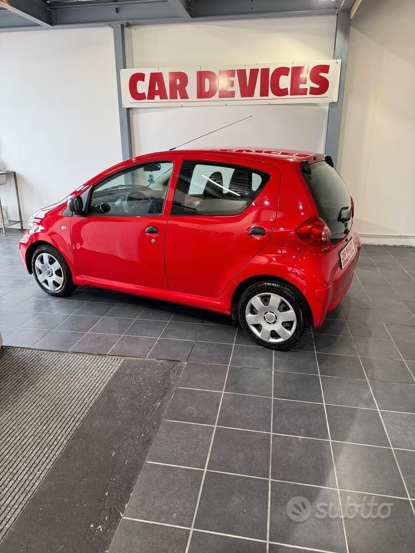 Toyota Aygo 1.0 -5 PORTE - UNICO PROPRIETARIO