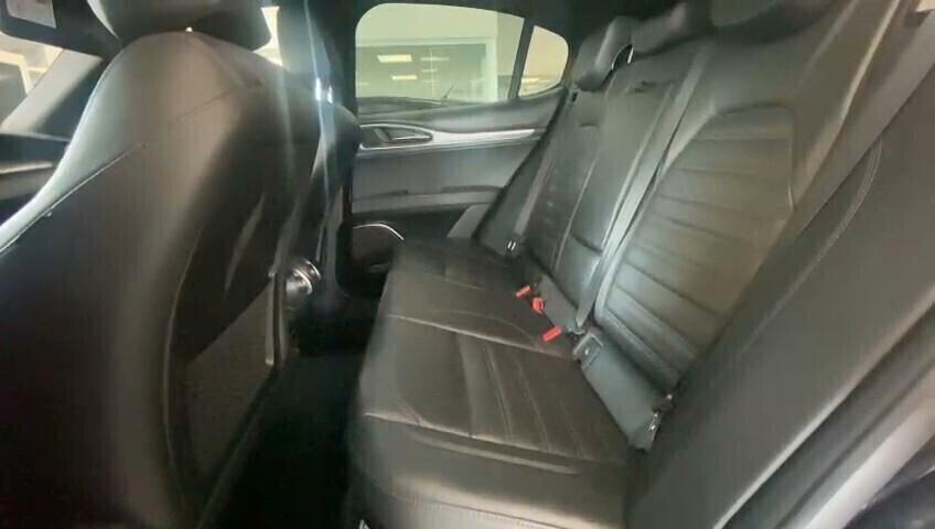 Alfa Romeo Stelvio 2.2 Turbodiesel 210 CV AT8 Q4 Super