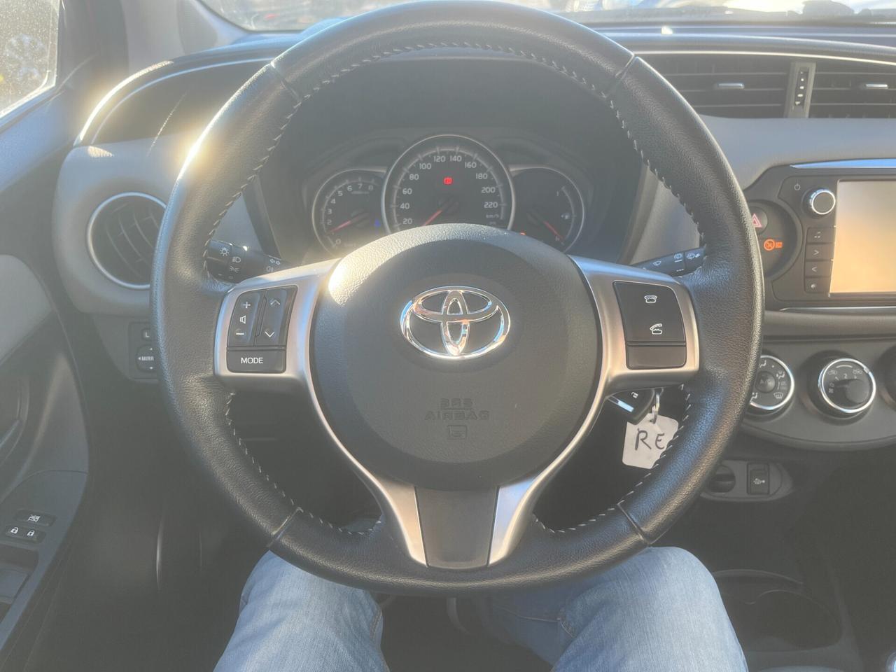 Toyota Yaris 1.0 5 porte Lounge