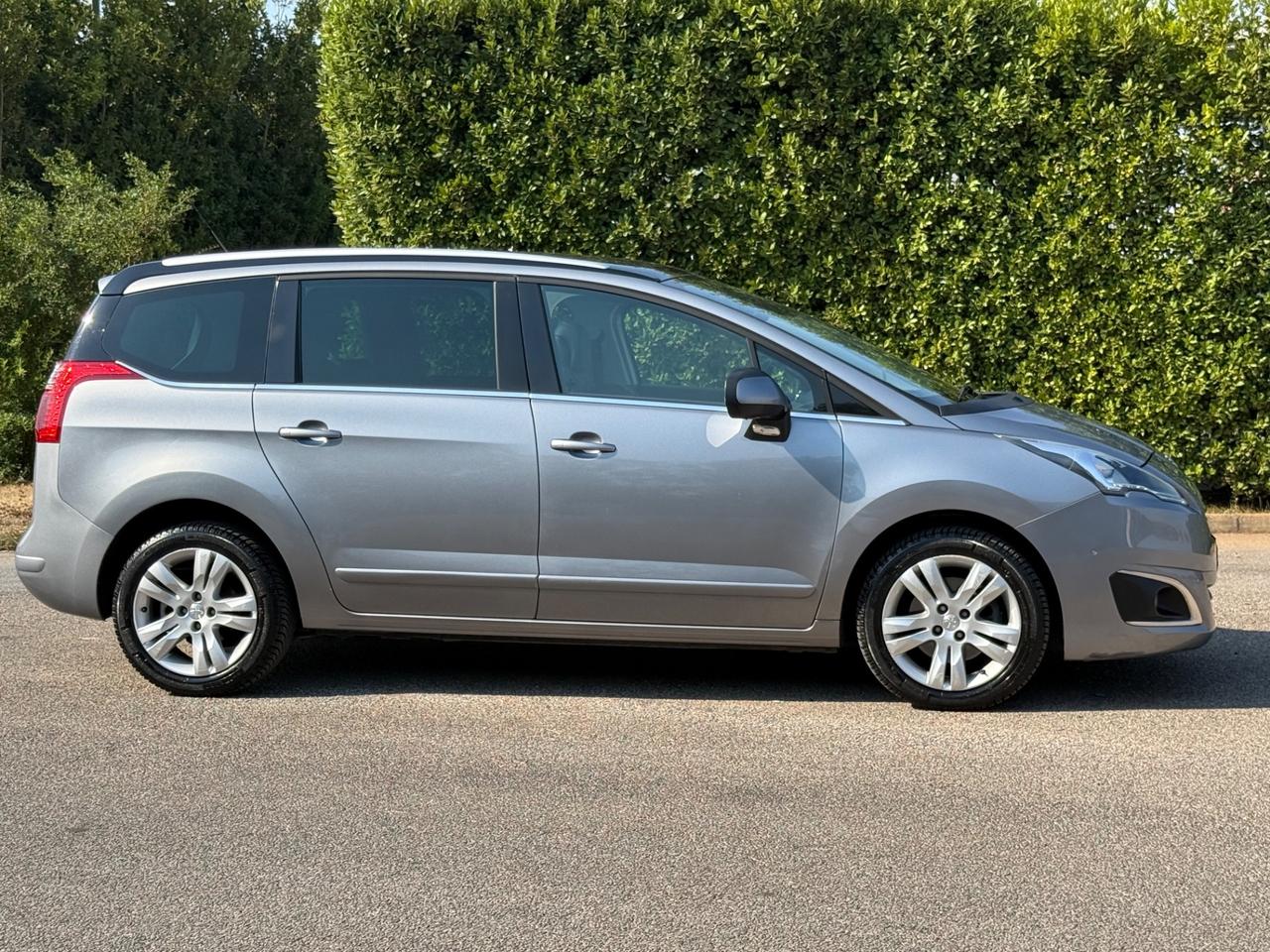 Peugeot 5008 BlueHDi 120 EAT6 S&S Allure