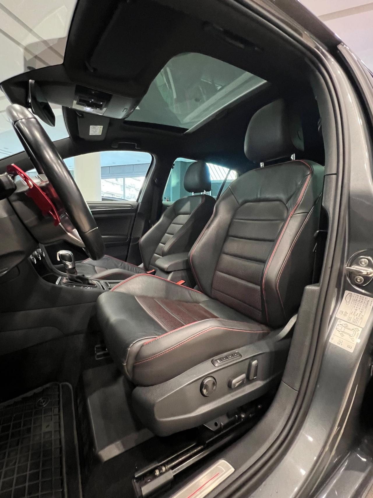 Volkswagen Golf GTI Performance 2.0 245 CV TSI DSG 5p. BMT