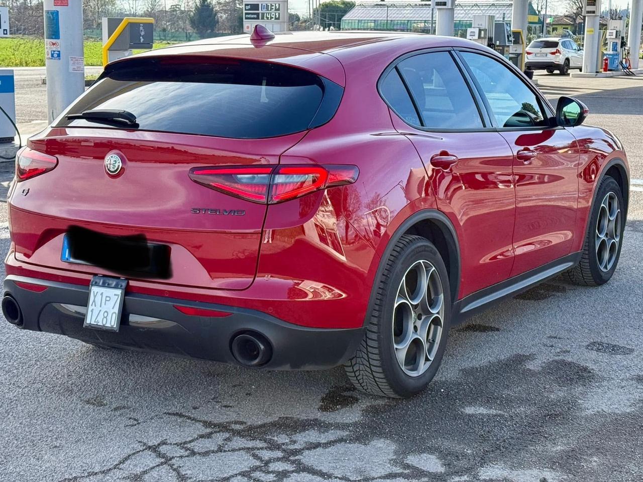 Alfa Romeo Stelvio 2.2 Turbodiesel 190 CV AT8 Q4 Sprint