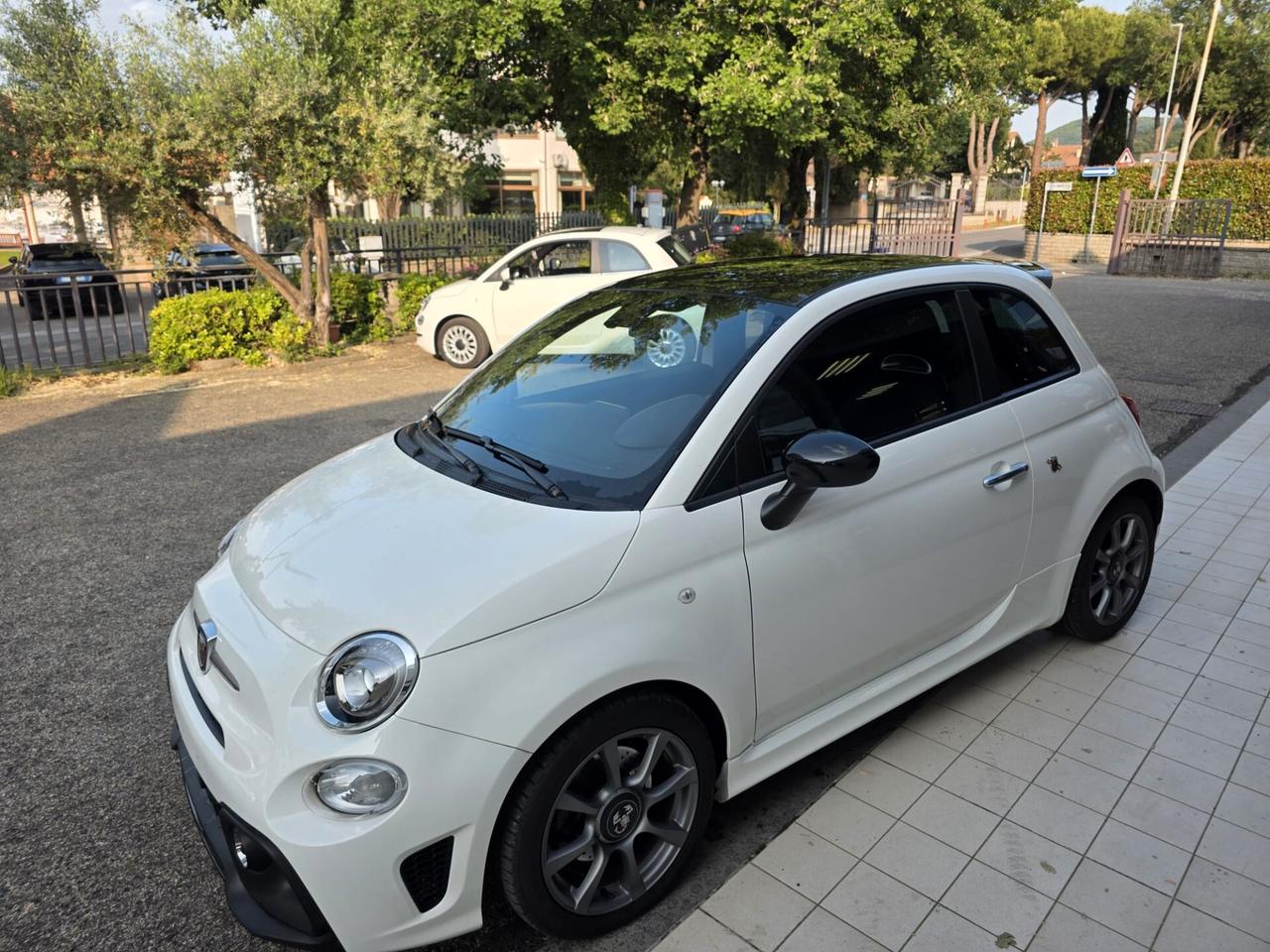 Abarth 595 1.4 Turbo T-Jet 165 CV