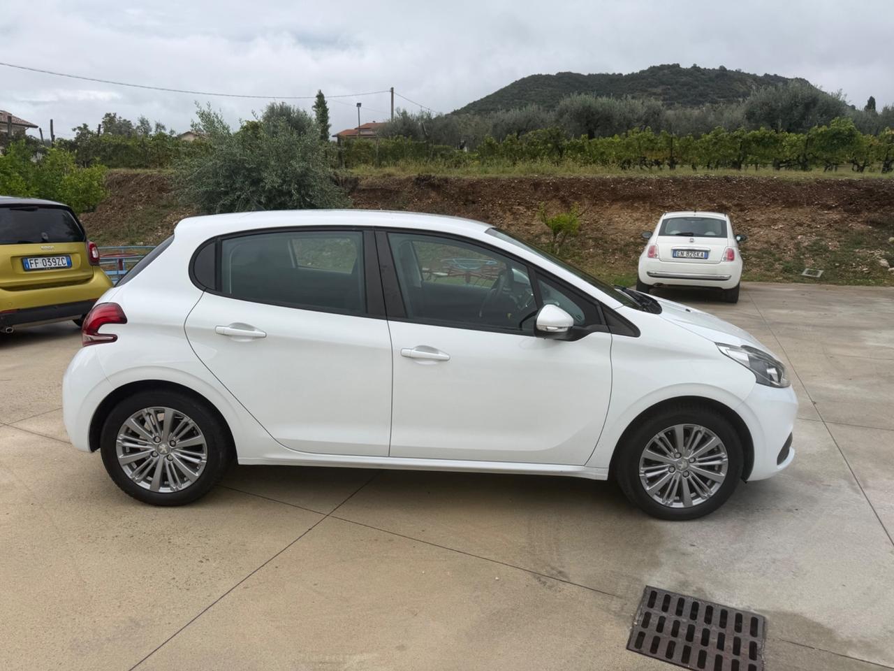 Peugeot 208 BlueHDi 75 5 porte Allure