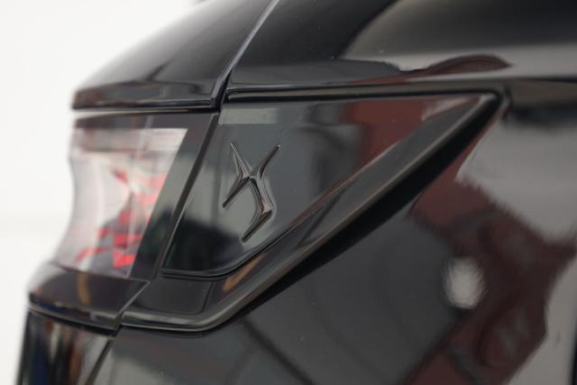 DS AUTOMOBILES DS 7 Crossback DS7 BlueHDi 130 aut. Performance Line