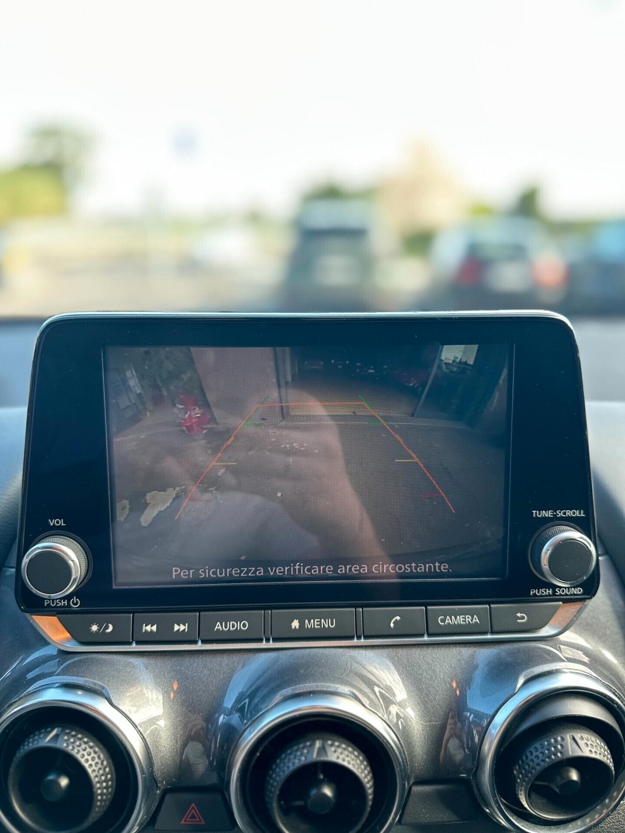 Nissan Juke 1.0 DIG-T 114 CV N-Connecta