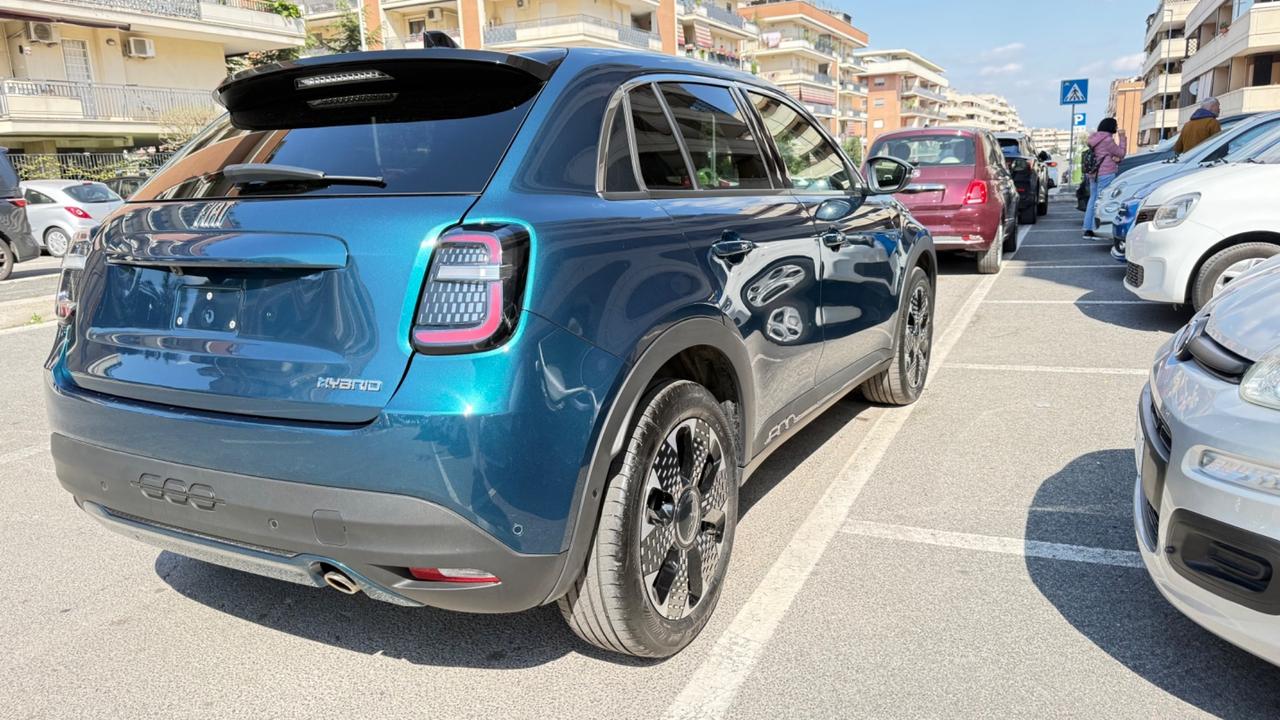 Fiat 600 Hybrid 110 CV DCT MHEV La Prima