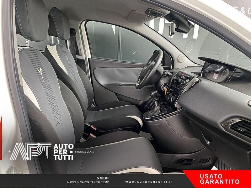 Lancia Ypsilon Ypsilon 0.9 t.air Elefantino ecochic metano 80cv E