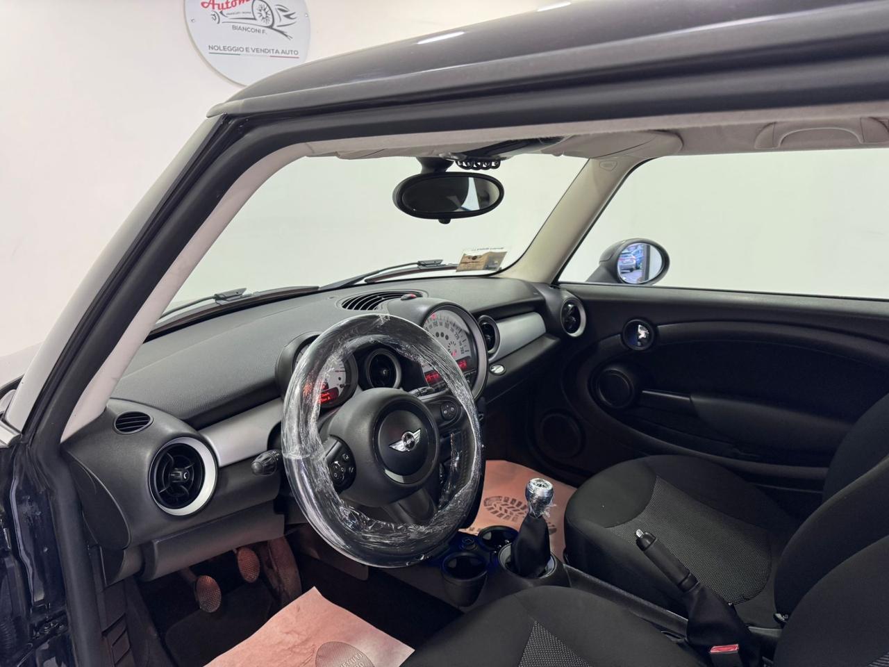 Mini 1.6 74 CV-GARANTITA-2012