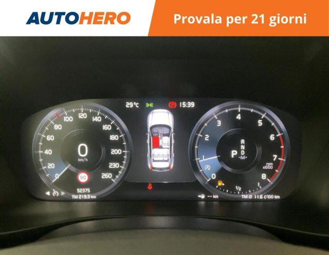 VOLVO XC40 T2 Geartronic Momentum