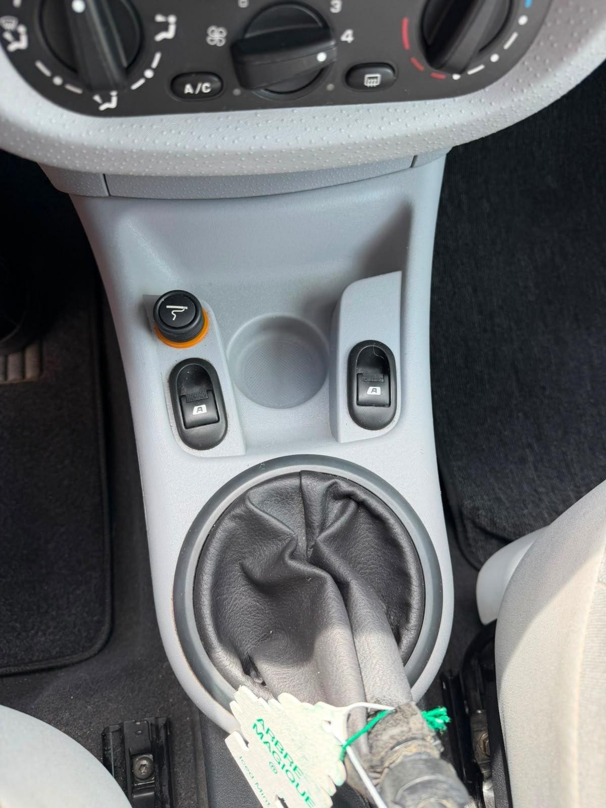 CITROEN C 3 1.1 BENZINA KM 153000 X NEOPATENTATI