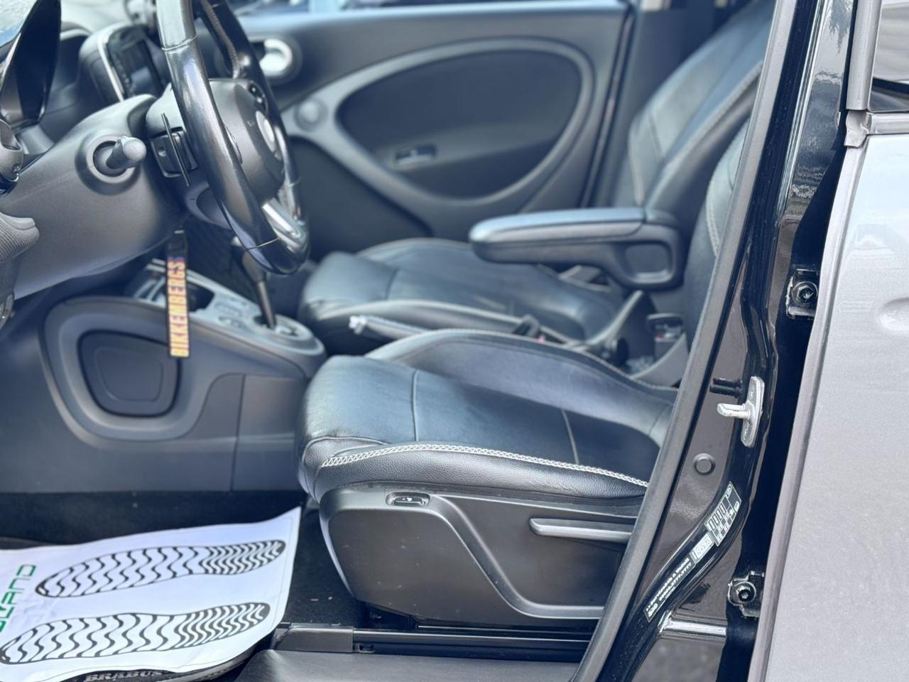 SMART ForFour BRABUS 0.9 Turbo twinamic Xclusive 109 CV Cabrio