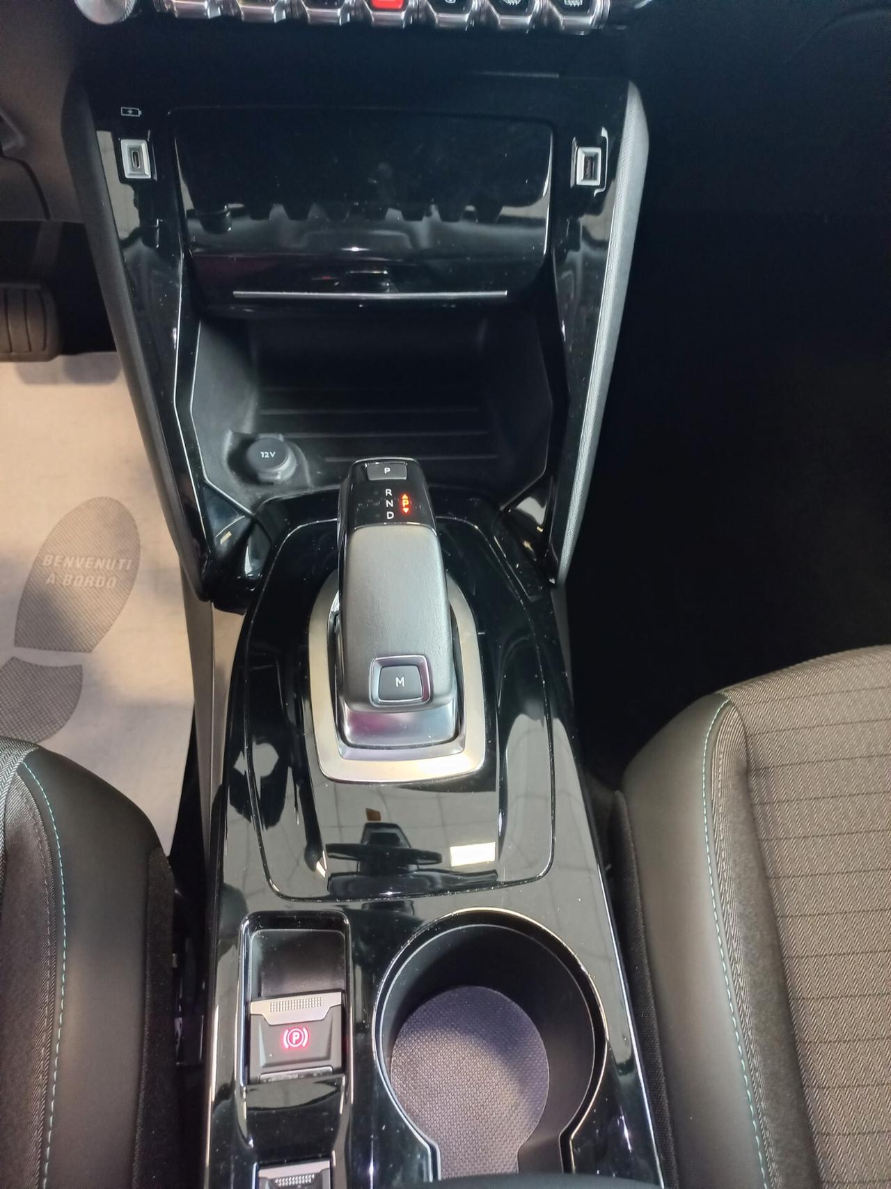 Peugeot 2008 BlueHDi 130 S&S EAT8 Allure Pack
