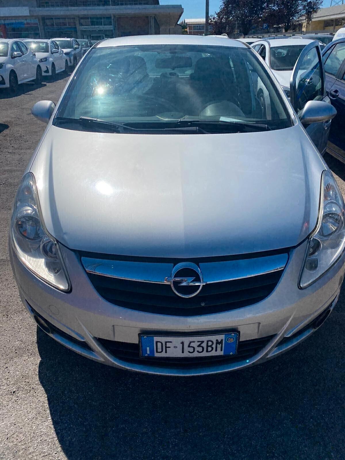 Opel Corsa 1.2 GPL OK NEOPATENTATI