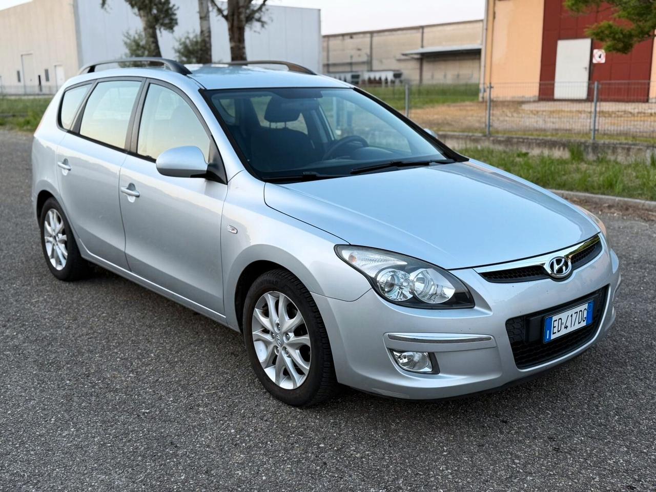 Hyundai i30 SW 1.6 CRDi 90cv Neopatentati