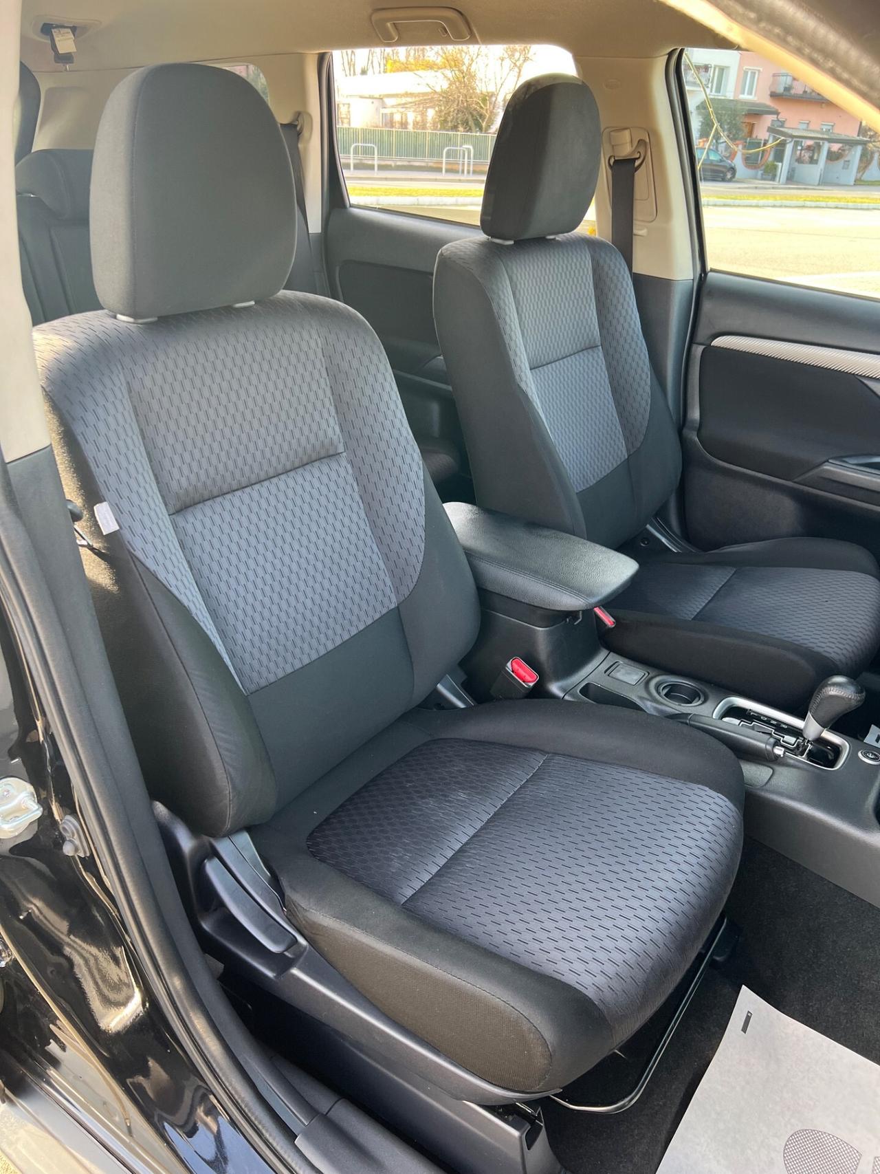 Mitsubishi Outlander 2.0 GPL 2WD Automatik*Start&Stop*Bizona