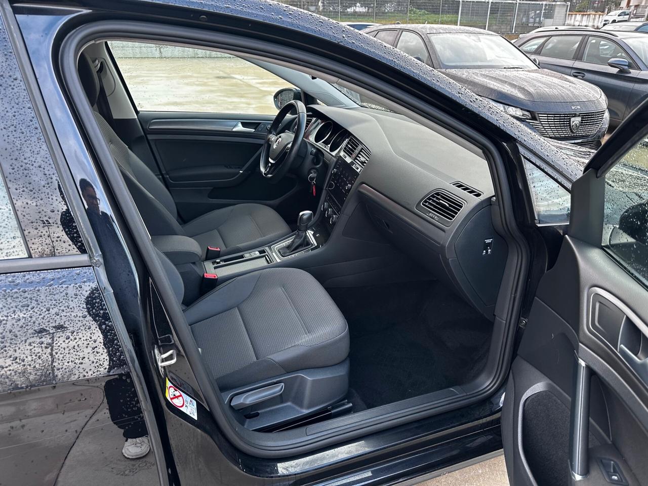 Volkswagen Golf 1.5 TGI 130CV DSG HIGHLINE