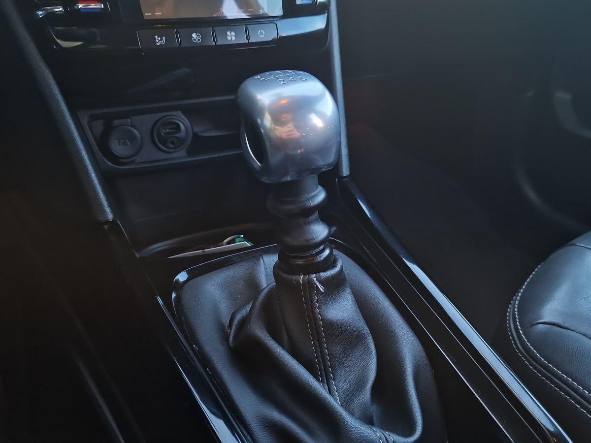 PEUGEOT 2008 1.6 DIESEL 120CV ALLURE