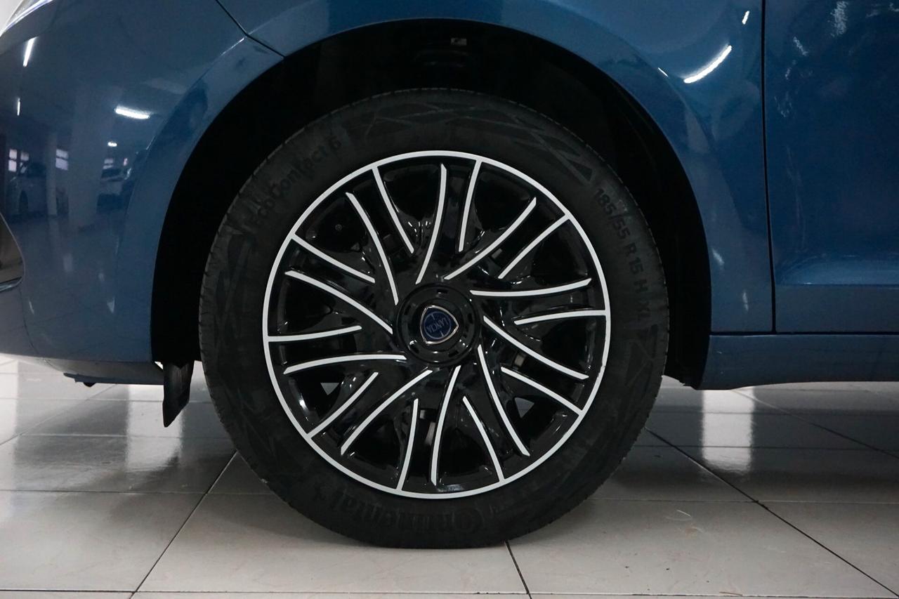 Lancia Ypsilon 1.0 FireFly 5 porte S&S Hybrid Gold