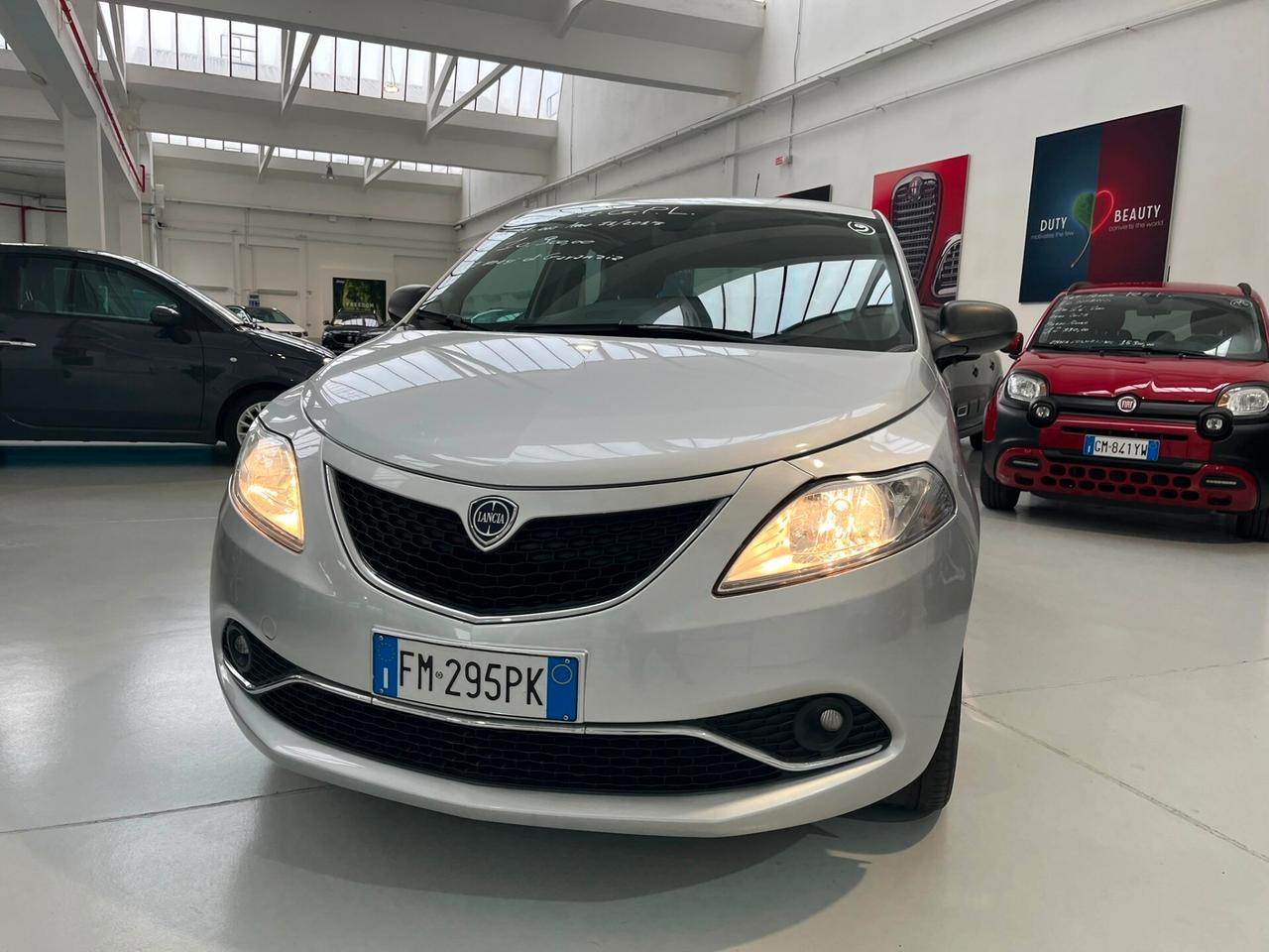 LANCIA Ypsilon 3ª serie Ypsilon 1.2 69 CV 5 po...