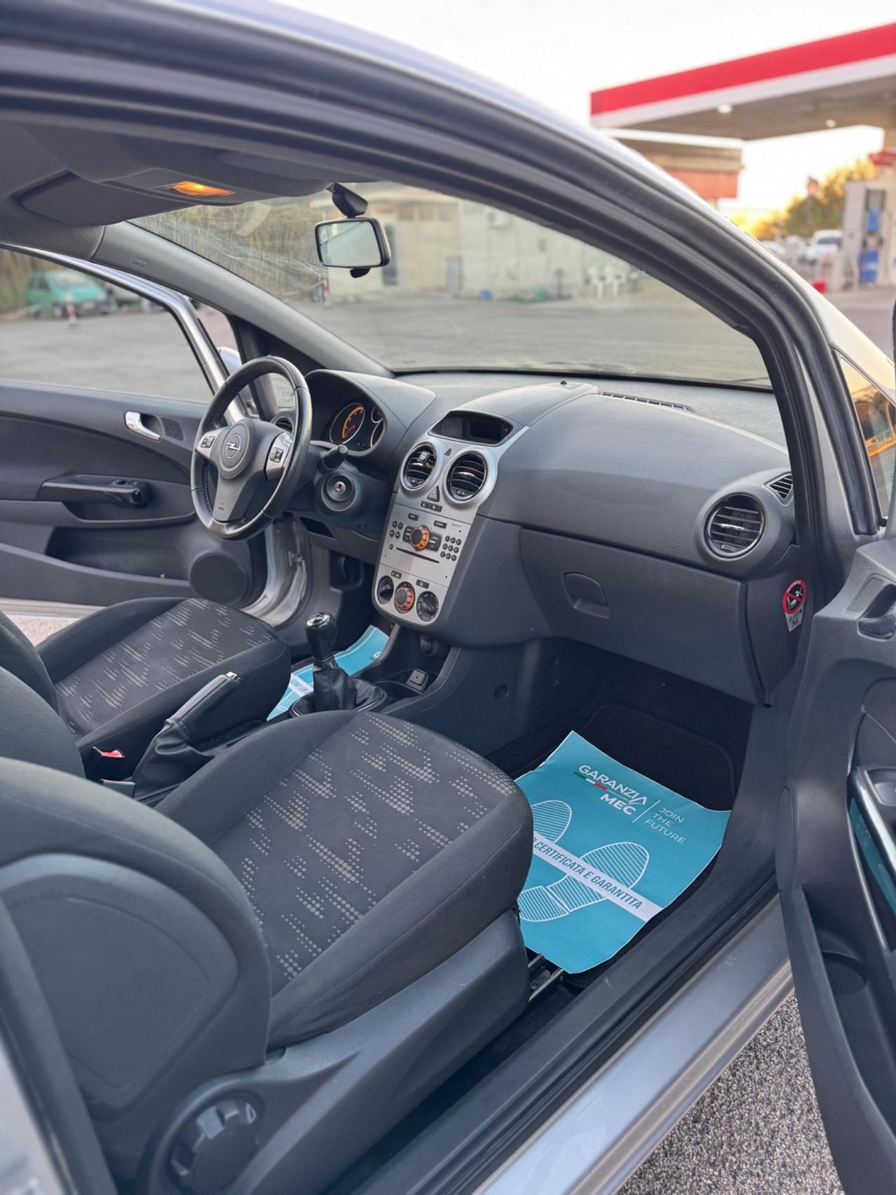 Opel Corsa 1.2 85CV 3 porte GPL-TECH Club