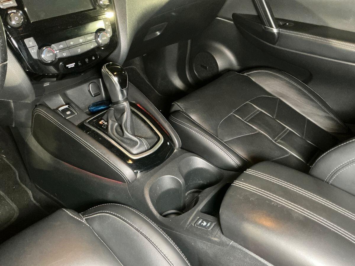 Nissan Qashqai 1.6 dCi 130cv TEKNA +