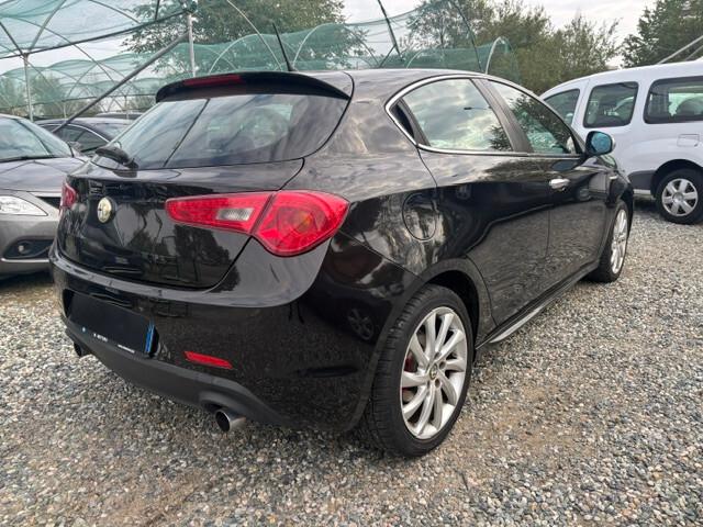 Alfa Romeo Giulietta 2.0 JTDm-2 140 CV Distinctive