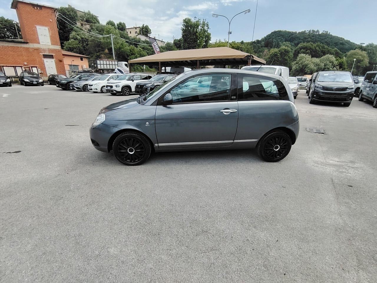Lancia Ypsilon LANCIA YPSILON 1.3 MJT 16V DIVA - NEOPATENTATI
